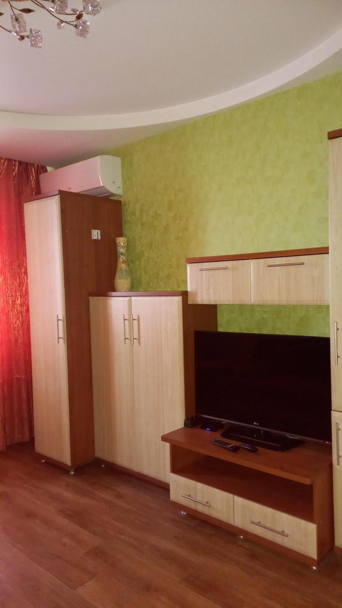 Комфортная 1-Комнатная Новопречистенская 1 Cherkasy Exterior foto