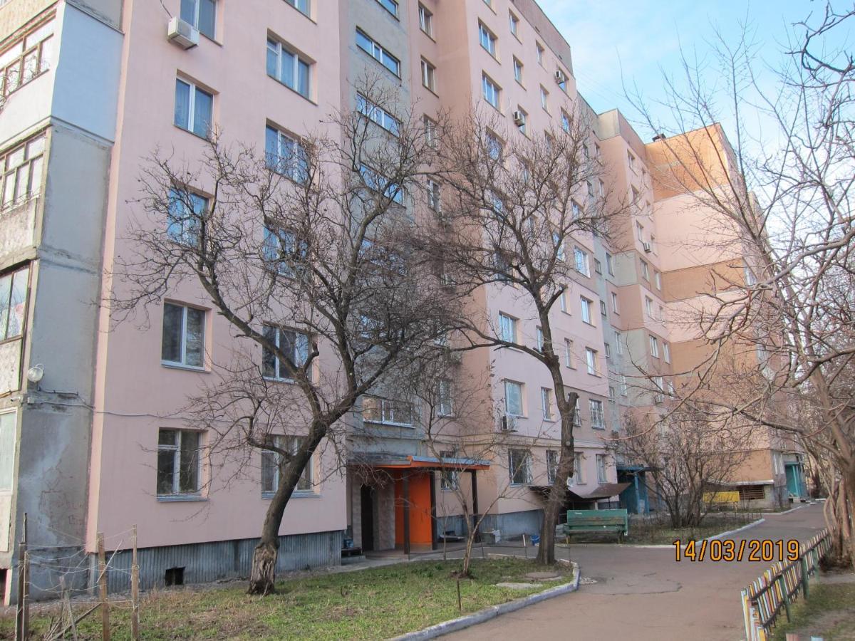 Комфортная 1-Комнатная Новопречистенская 1 Cherkasy Exterior foto